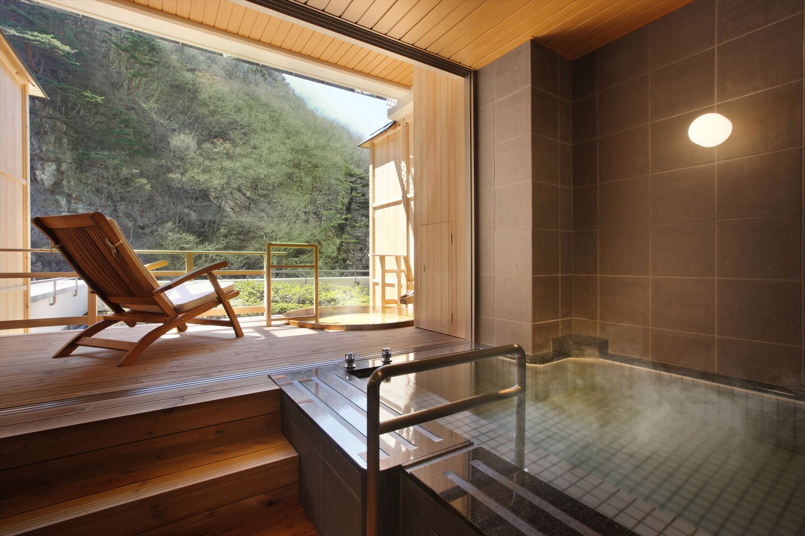 Barrier-Free Private Bath